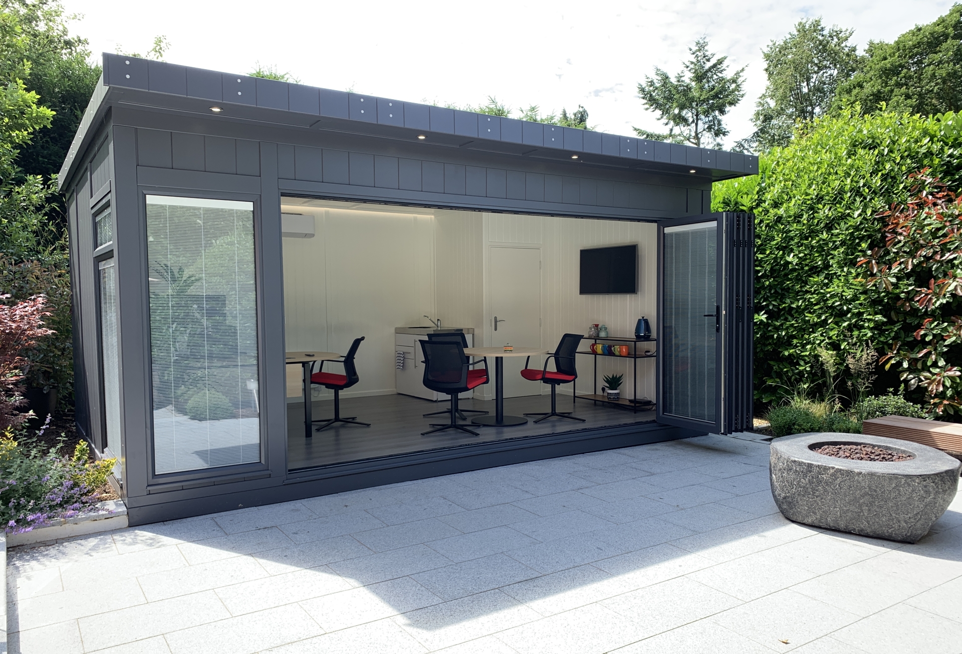 Modern Garden Office Pod With Hidden Storage
