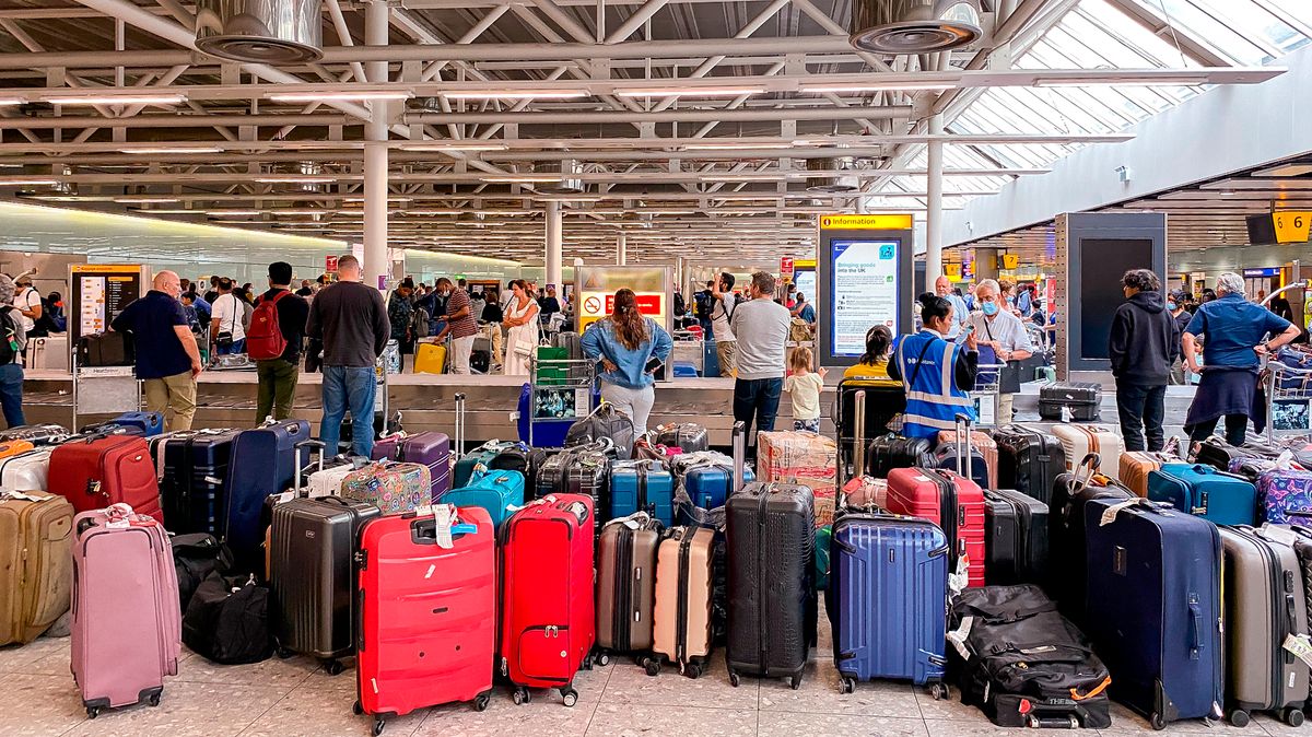 Group and Oversized Luggage Storage