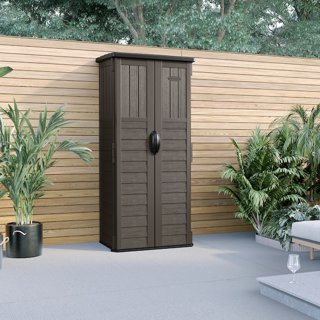 Vertical storage shed for narrow spaces